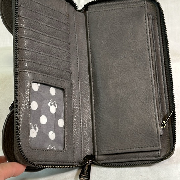 Loungefly Disney Grey Minnie Sequin Bow zip wallet - Picture 3 of 9